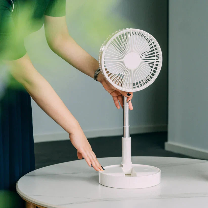 USB Rechargeable Fan That Is Foldable And Portable
